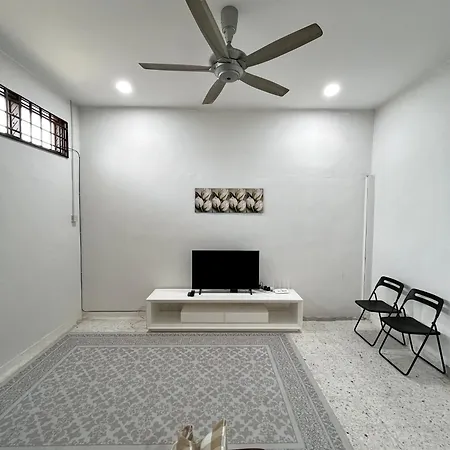 Beach Cottage Homestay Kemaman - Berado D Pampass Chukai Exterior photo